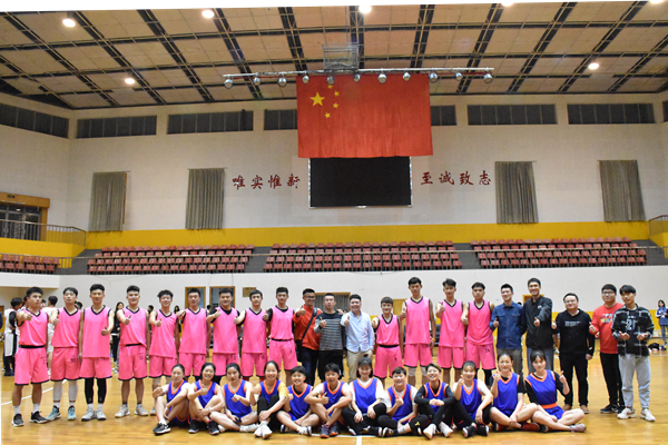 ceaf5685db564e4d9e6635afd610e042.jpg