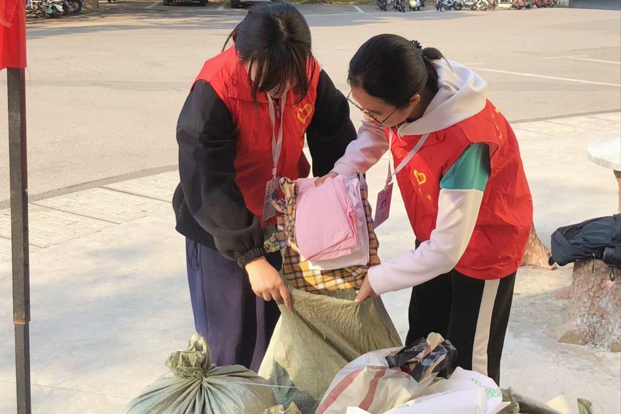 0652fc8d63954565b8fd84646fa68c8e.jpg 0652fc8d63954565b8fd84646fa68c8e.jpg
